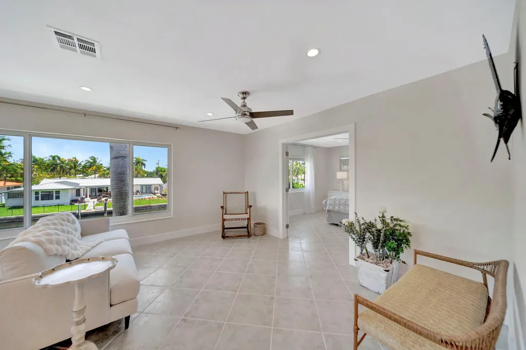 2811 NE 51 Street Fort Lauderdale FL 33308