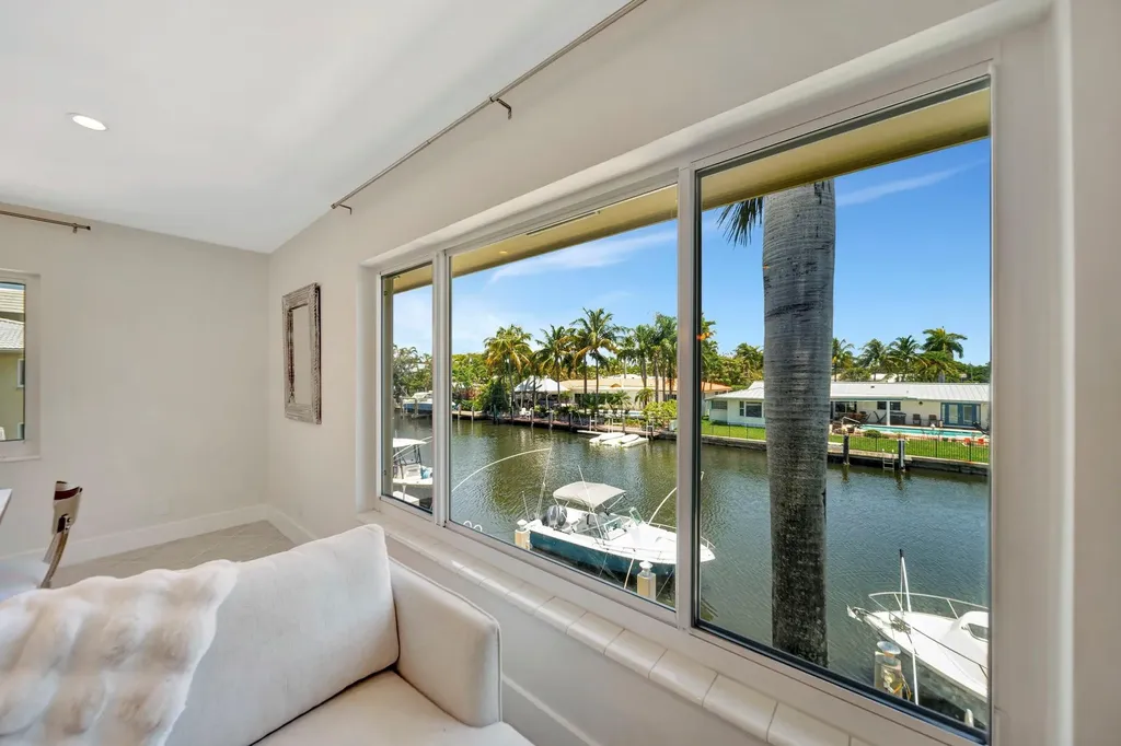 2811 NE 51 Street Fort Lauderdale FL 33308