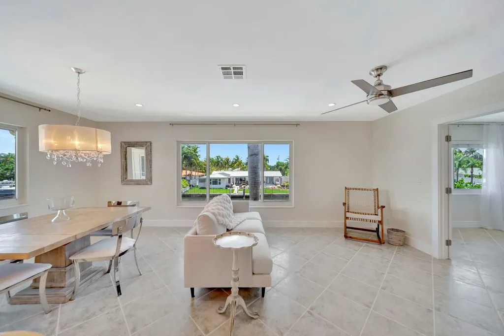 2811 NE 51 Street Fort Lauderdale FL 33308