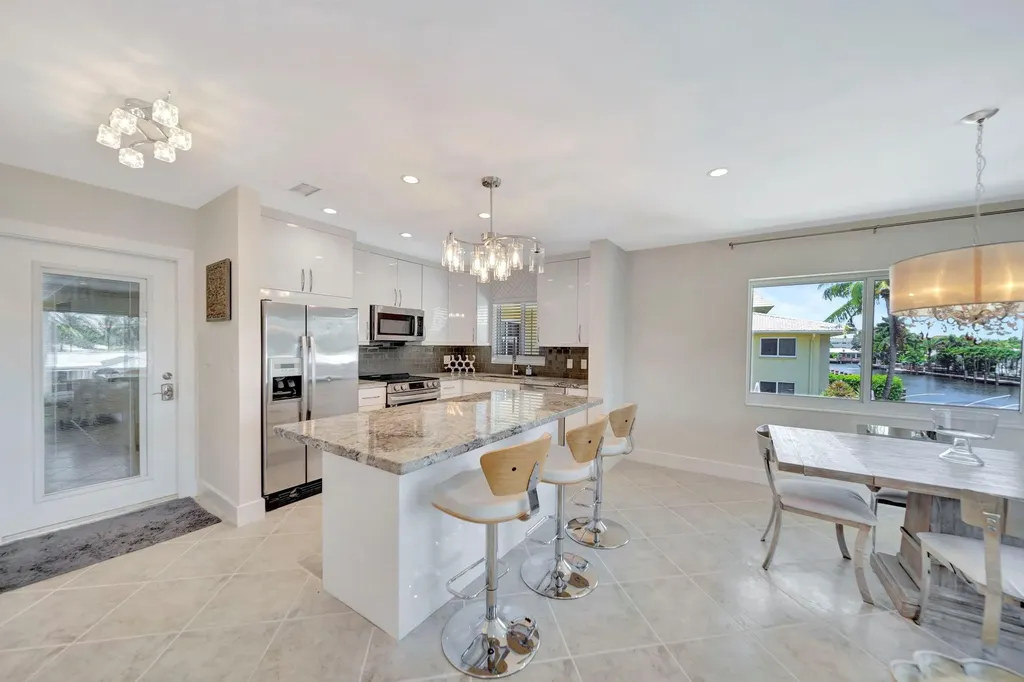2811 NE 51 Street Fort Lauderdale FL 33308