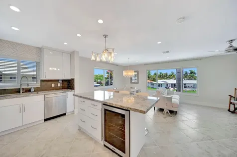2811 NE 51 Street Fort Lauderdale FL 33308