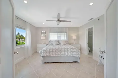 2811 NE 51 Street Fort Lauderdale FL 33308