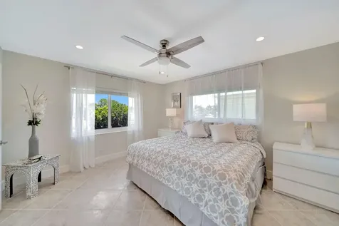 2811 NE 51 Street Fort Lauderdale FL 33308