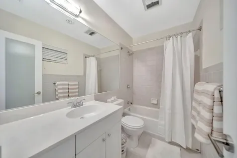 2811 NE 51 Street Fort Lauderdale FL 33308