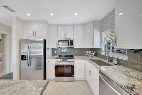 2811 NE 51 Street Fort Lauderdale FL 33308