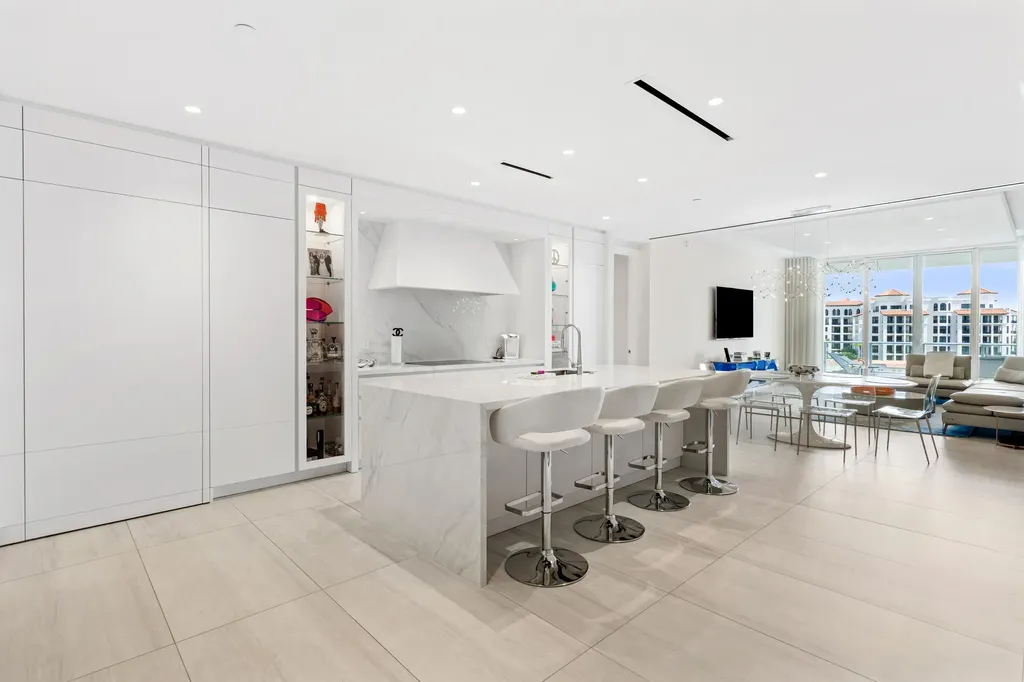 200 SE Mizner Boulevard Boca Raton FL 33432