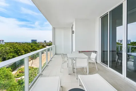 200 SE Mizner Boulevard Boca Raton FL 33432