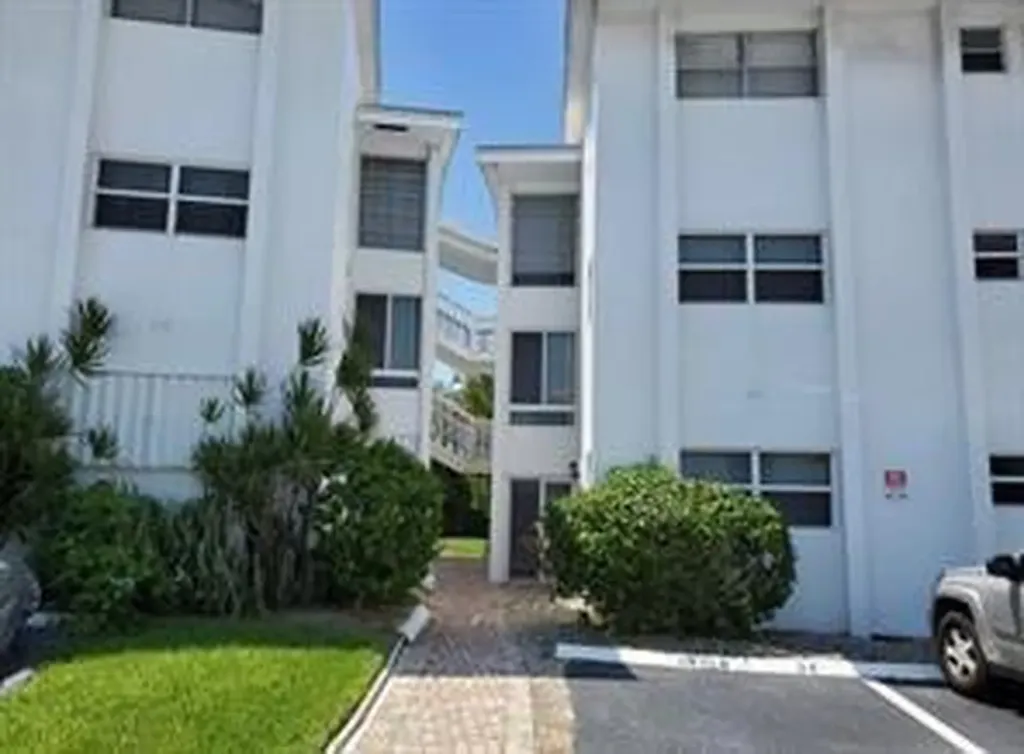 224 Hibiscus Avenue Lauderdale By The Sea FL 33308