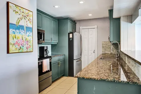4460 NE 17th Terrace Oakland Park FL 33334