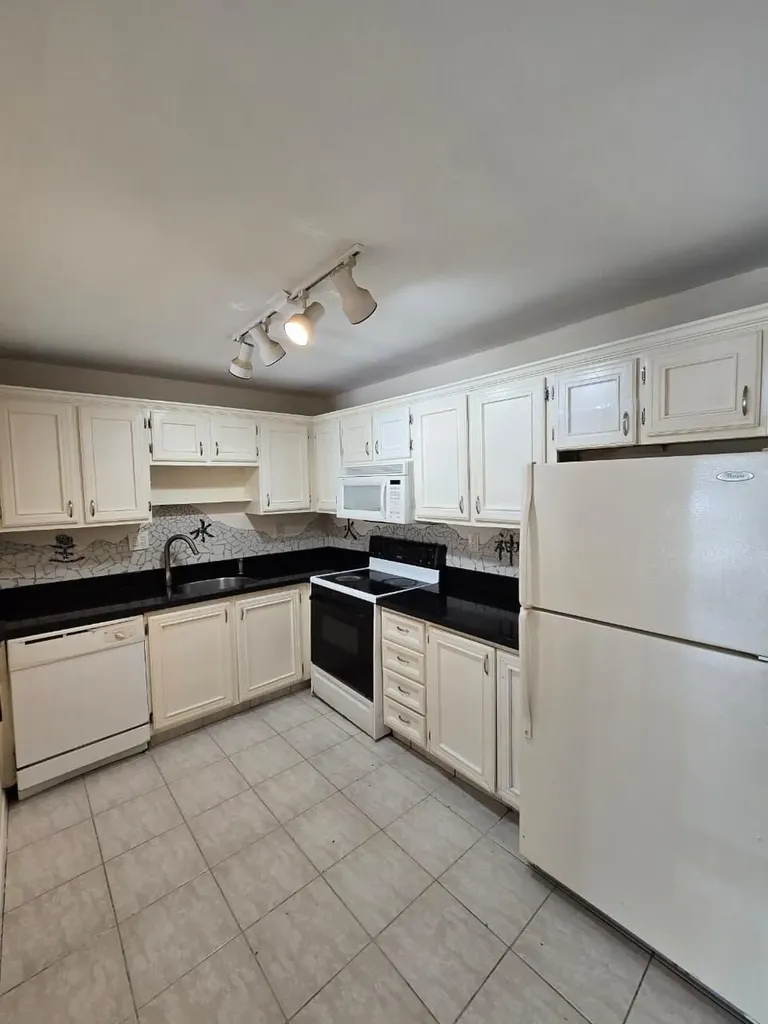 4133 NW 88th Avenue Coral Springs FL 33065