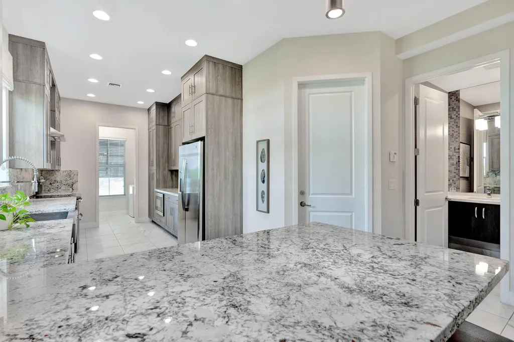 4952 Pointe Midtown Way Palm Beach Gardens FL 33418