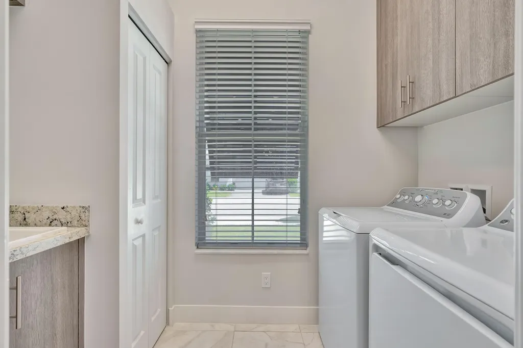 4952 Pointe Midtown Way Palm Beach Gardens FL 33418