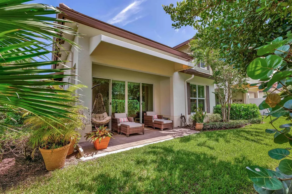 4952 Pointe Midtown Way Palm Beach Gardens FL 33418