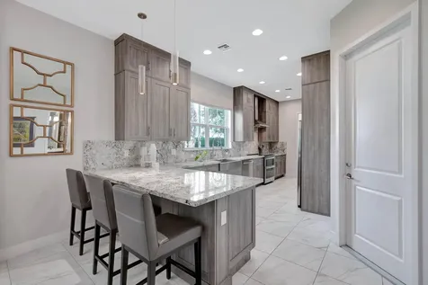4952 Pointe Midtown Way Palm Beach Gardens FL 33418
