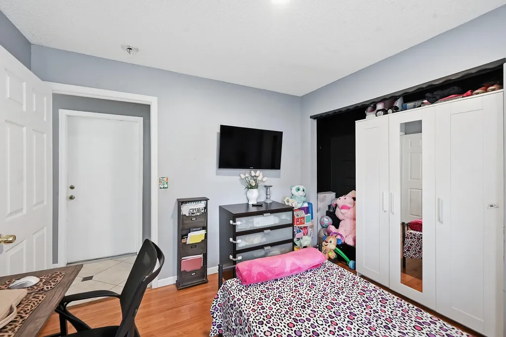 7069 Burgess Drive Lake Worth FL 33467