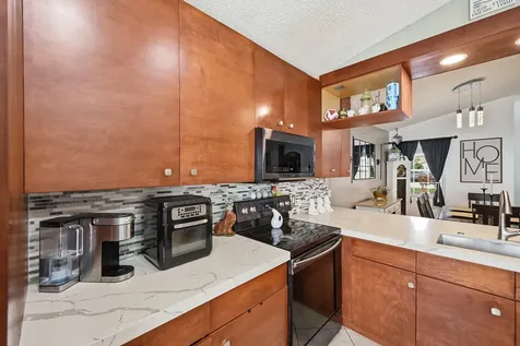 7069 Burgess Drive Lake Worth FL 33467