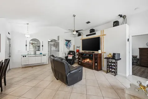 7069 Burgess Drive Lake Worth FL 33467