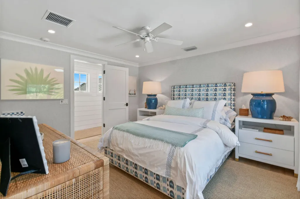 59 Colony Road Jupiter Inlet Colony FL 33469