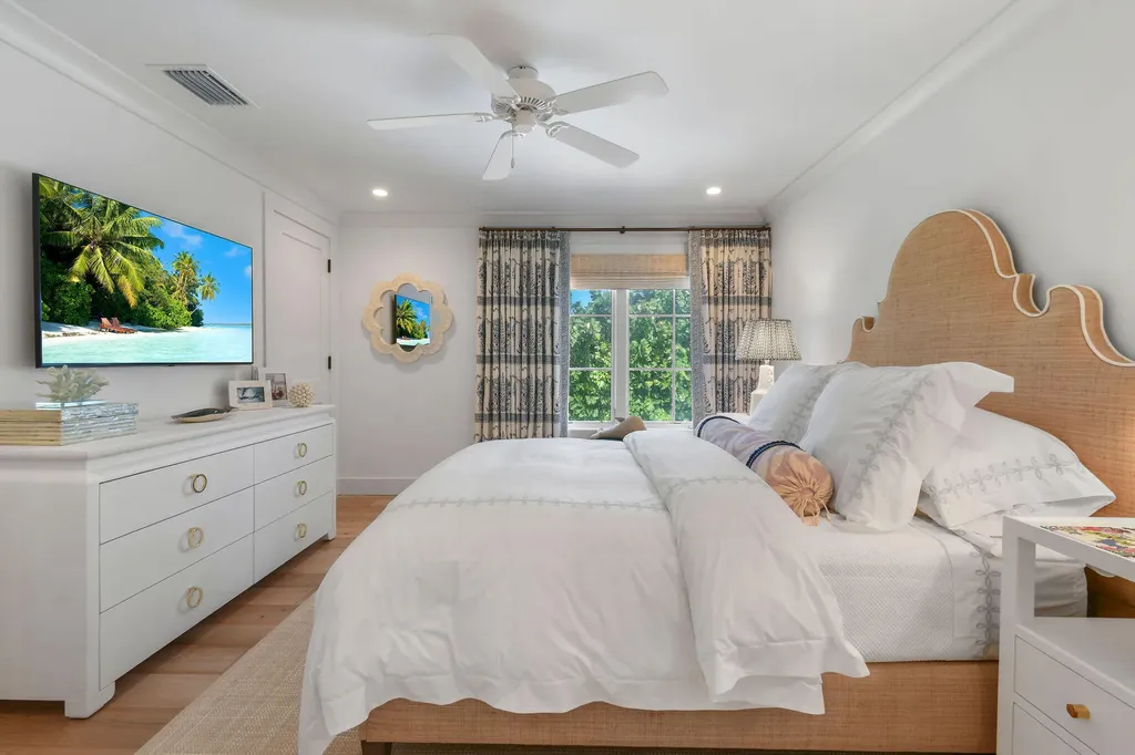 59 Colony Road Jupiter Inlet Colony FL 33469