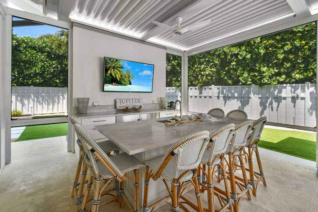 59 Colony Road Jupiter Inlet Colony FL 33469