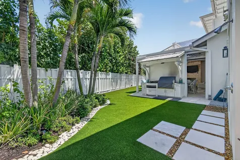 59 Colony Road Jupiter Inlet Colony FL 33469