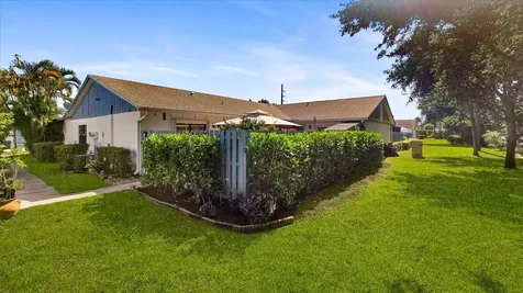203 Timberlane Circle Greenacres FL 33463