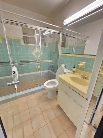 6495 W 2nd Court Hialeah FL 33012