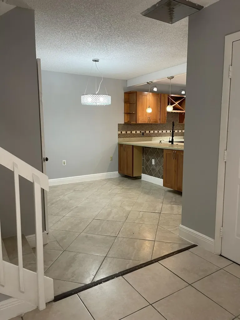 3230 32nd Way West Palm Beach FL 33407