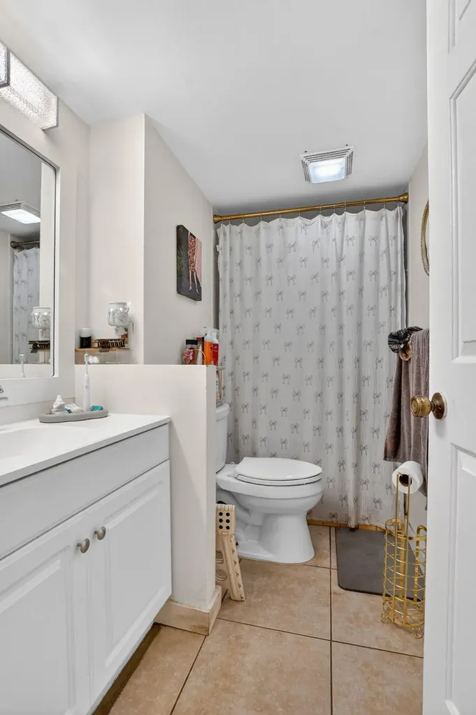 3939 NE 5th Avenue Boca Raton FL 33431