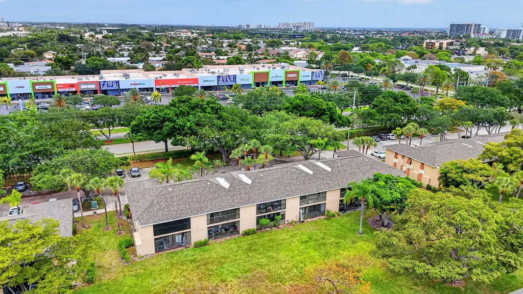 3939 NE 5th Avenue Boca Raton FL 33431