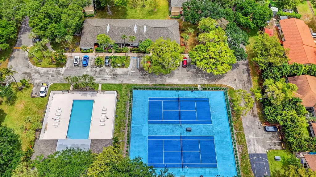 3939 NE 5th Avenue Boca Raton FL 33431