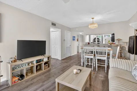 3939 NE 5th Avenue Boca Raton FL 33431
