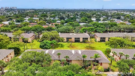 3939 NE 5th Avenue Boca Raton FL 33431