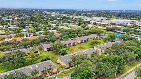 3939 NE 5th Avenue Boca Raton FL 33431
