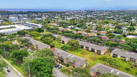 3939 NE 5th Avenue Boca Raton FL 33431