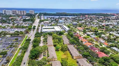 3939 NE 5th Avenue Boca Raton FL 33431