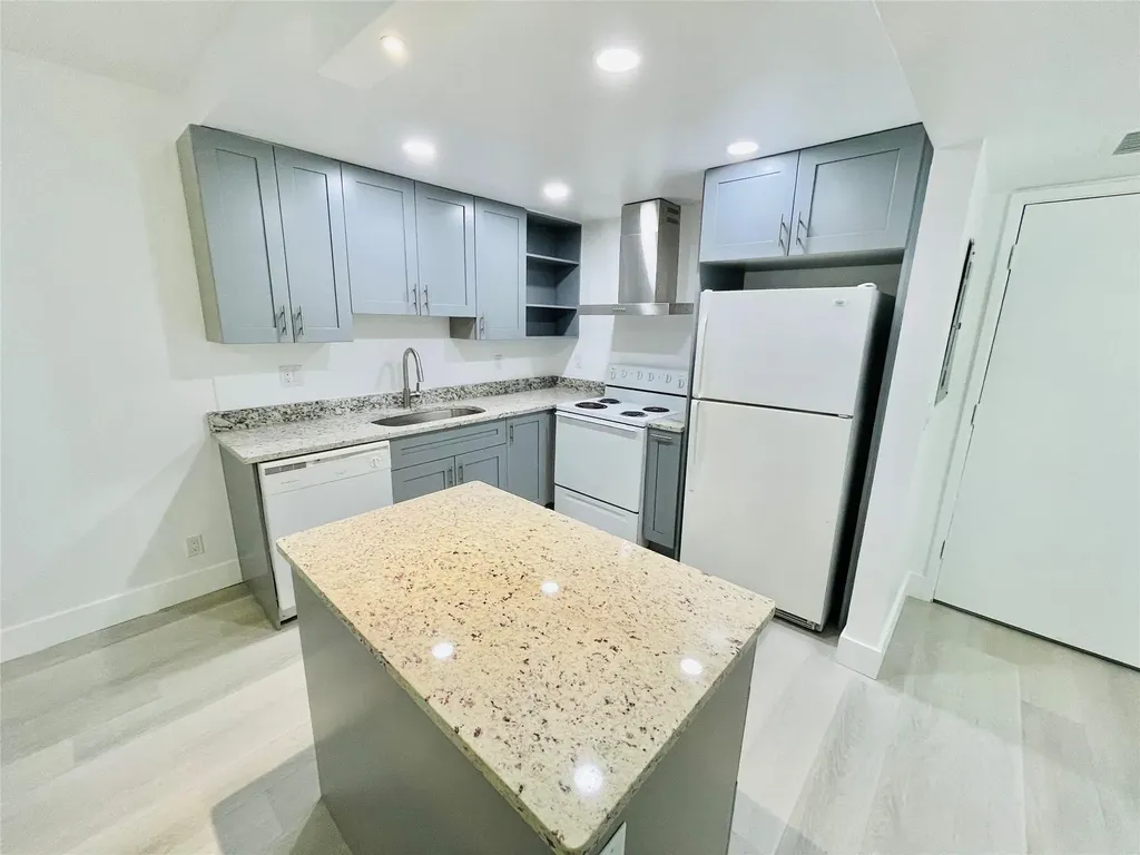 257 S Cypress Road Pompano Beach FL 33060
