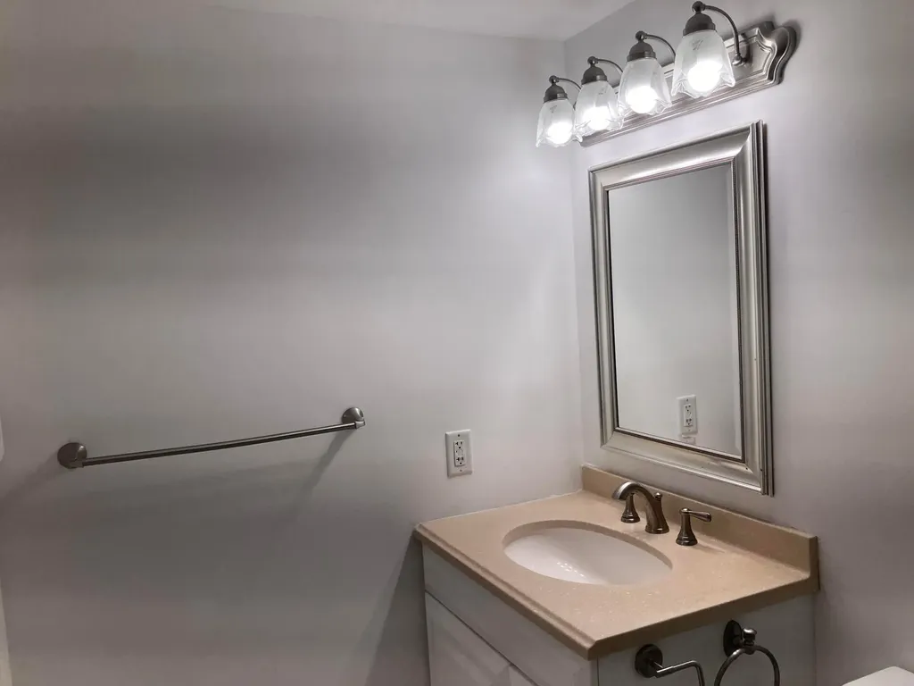 32 Salisbury B West Palm Beach FL 33417