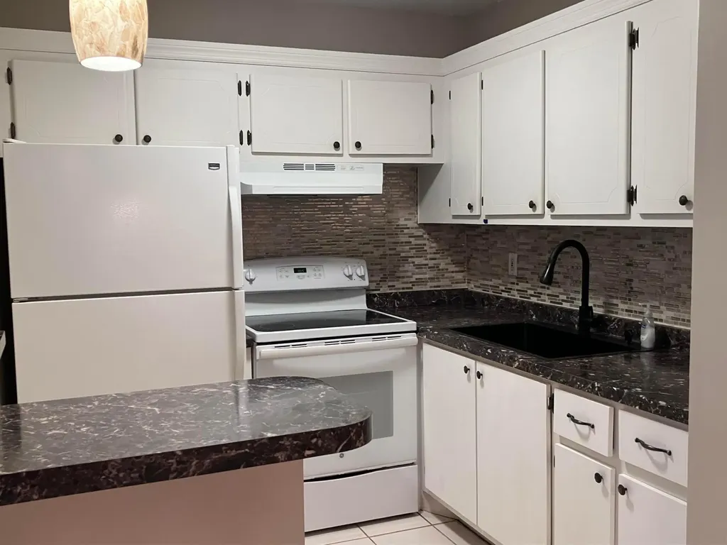 32 Salisbury B West Palm Beach FL 33417