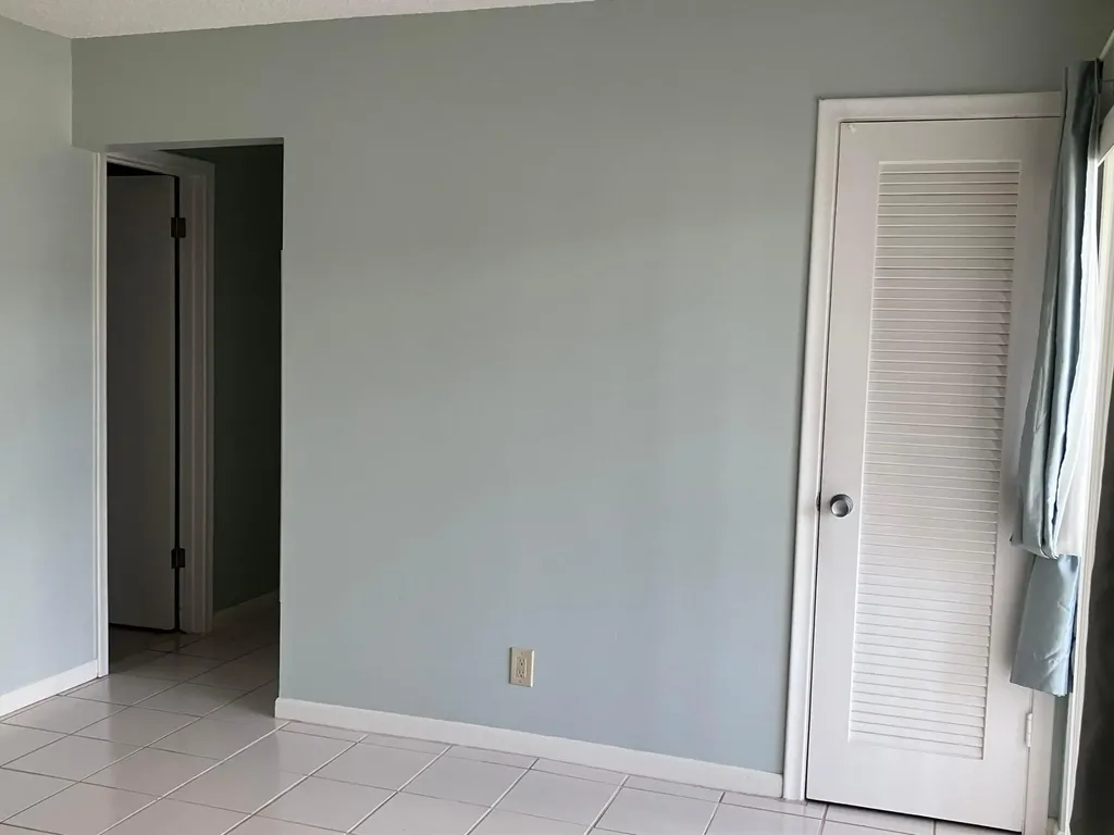 32 Salisbury B West Palm Beach FL 33417