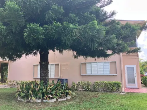 32 Salisbury B West Palm Beach FL 33417