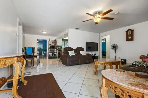 101 NE 195th Street Miami FL 33179