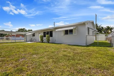 101 NE 195th Street Miami FL 33179