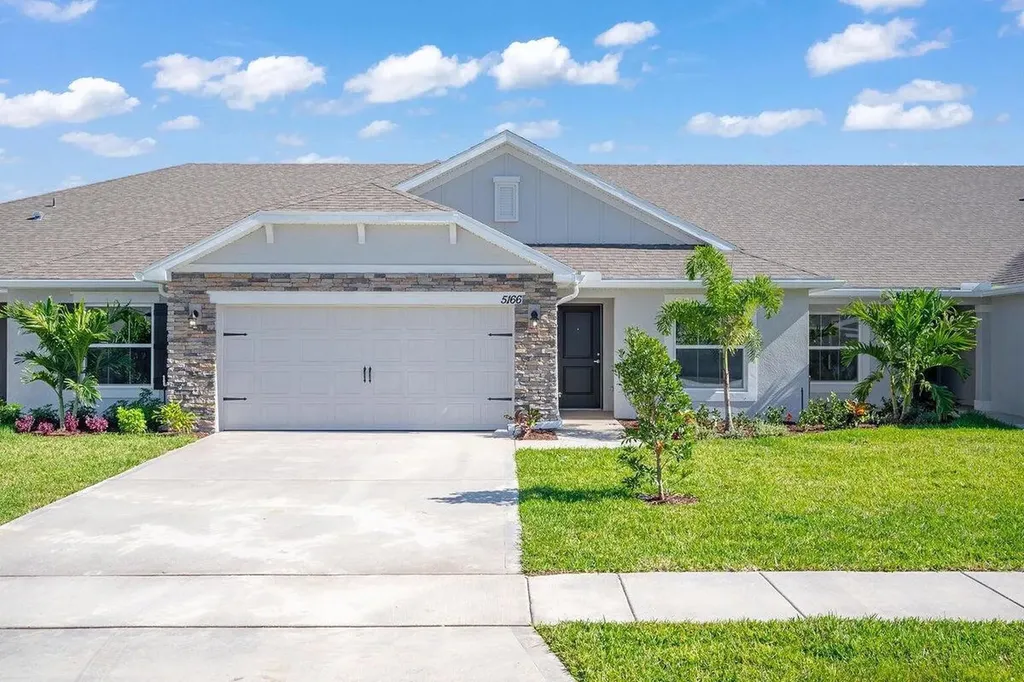 8615 Giovanni Avenue Fort Pierce FL 34951