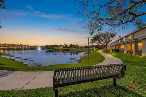 5951 Manchester Way Tamarac FL 33321