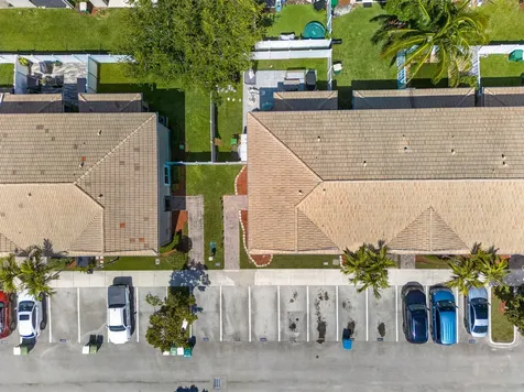 5951 Manchester Way Tamarac FL 33321