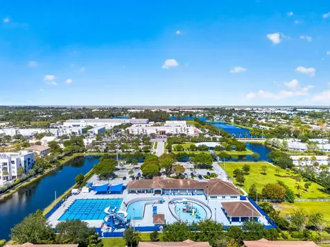 5951 Manchester Way Tamarac FL 33321