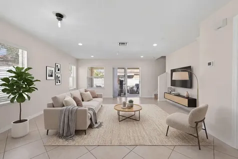5951 Manchester Way Tamarac FL 33321