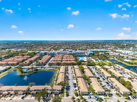 5951 Manchester Way Tamarac FL 33321