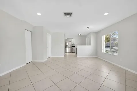 5951 Manchester Way Tamarac FL 33321